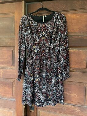 Lauren Conrad Women’s Midi Long-Sleeve Floral Black Dress